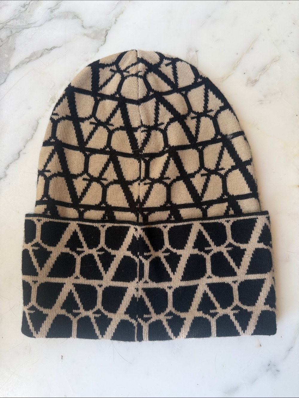 Valentino Reversible Geometric Knit Beanie - Black & Tan